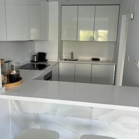 Lägenhet Little Treasure Near The