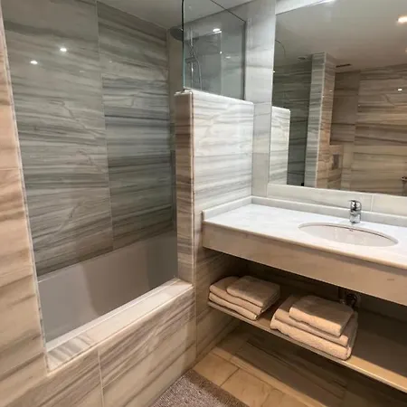 Little Treasure Near The Lägenhet Marbella